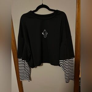 SHEIN Embroidered Ghost Cropped Top